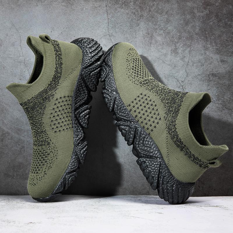 Men's Breathable Knitted Sneakers Slip-on Plus Size 39-47 Casual Sports Shoes Non-slip Lightweight Walking Footwear