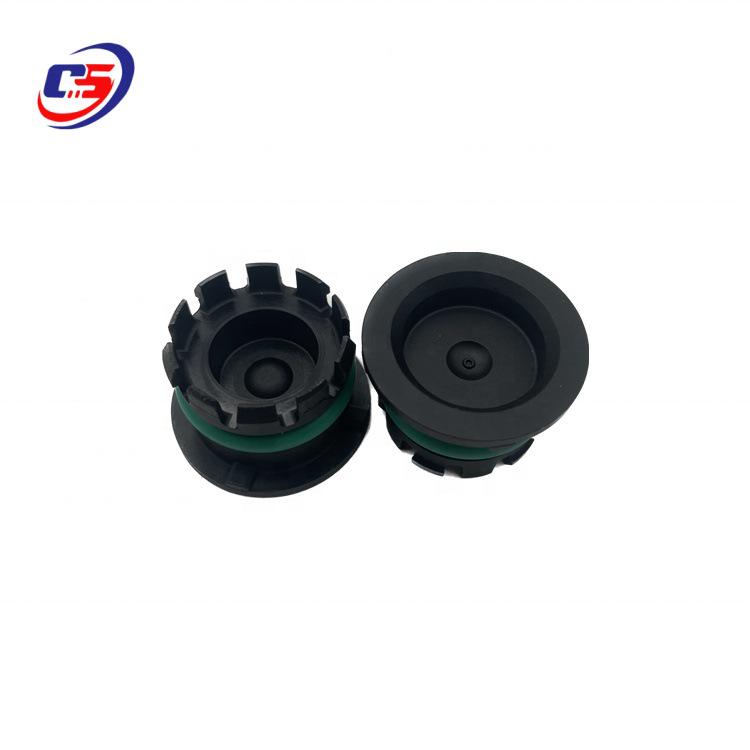 Enhanced Rear Oil Seal Plug for Land Rover Range Rover Discovery Engine LR135858