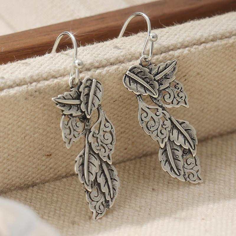 Boucles d'oreilles pendantes longues style bohème vintage avec pampilles feuilles superposées - Attaches couleur argentée, Boucles d'oreilles pendantes plantes