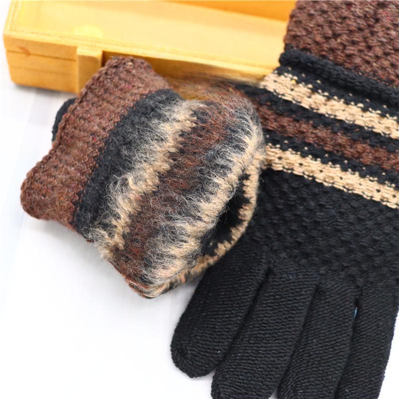 Men's Wool Gloves - Warm, Cold-Proof, Thick Knit Five-Finger Design for Autumn and Winter