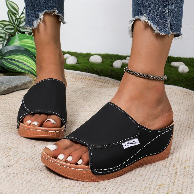 Large size slope heel casual slippers women's shoes summer new wide strip simple fashion fish mouth slippers women