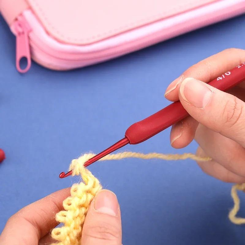 9pcs DIY Crochet Hook Set 9 Sizes Red Hand Knitting Crochet Needles 2-6mm Sweater Knitting Tools Ultra Fine Weave Crafts Hooks