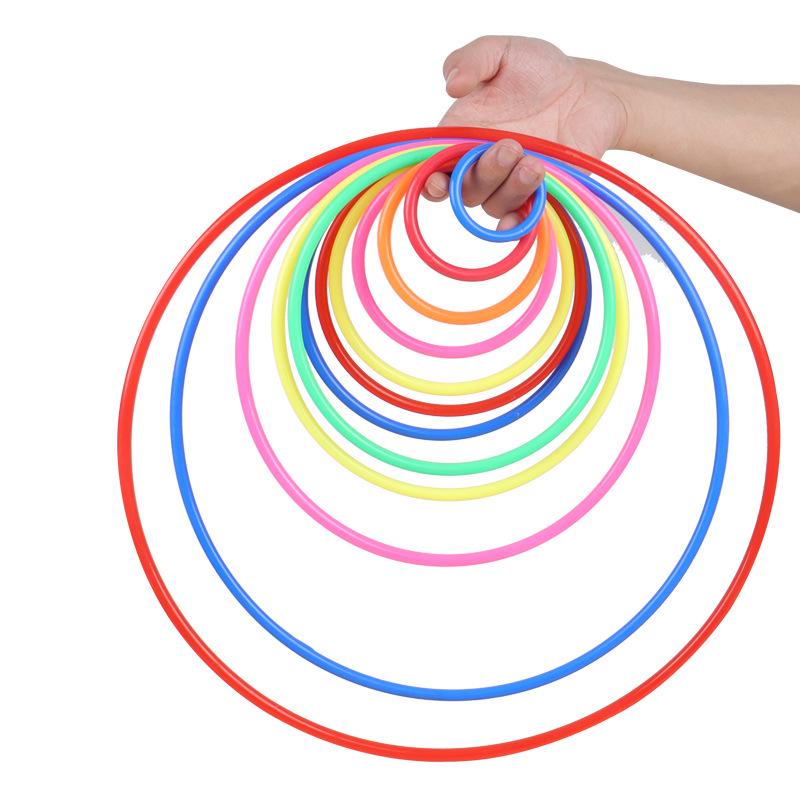 

Набор для игры в кольцеброс: Пластиковые кольца для развлечений родителей и детей на ночных рынках или мероприятиях в детском саду.