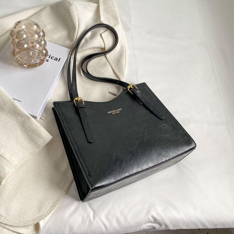 

Женская ретро сумка-тоут: Большая вместимость, Трендовый стиль 2025, Популярная ниша, Сумка для работы Standard