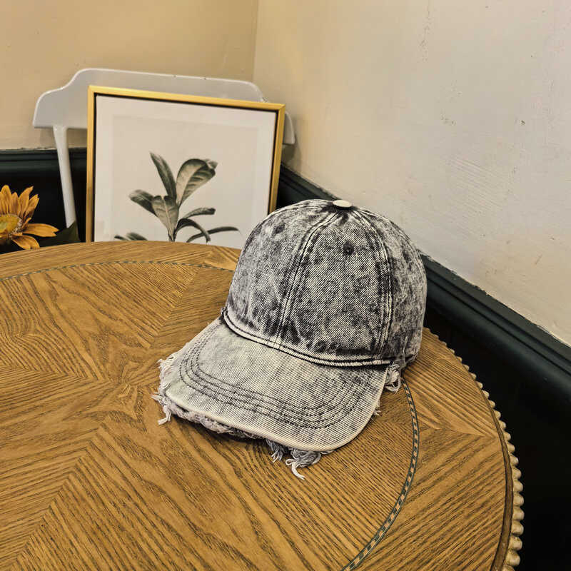 Washed and Broken Tie-dyed Denim Baseball Cap Men's Old Fashion Young Couple Versatile Face Small Casual Cap