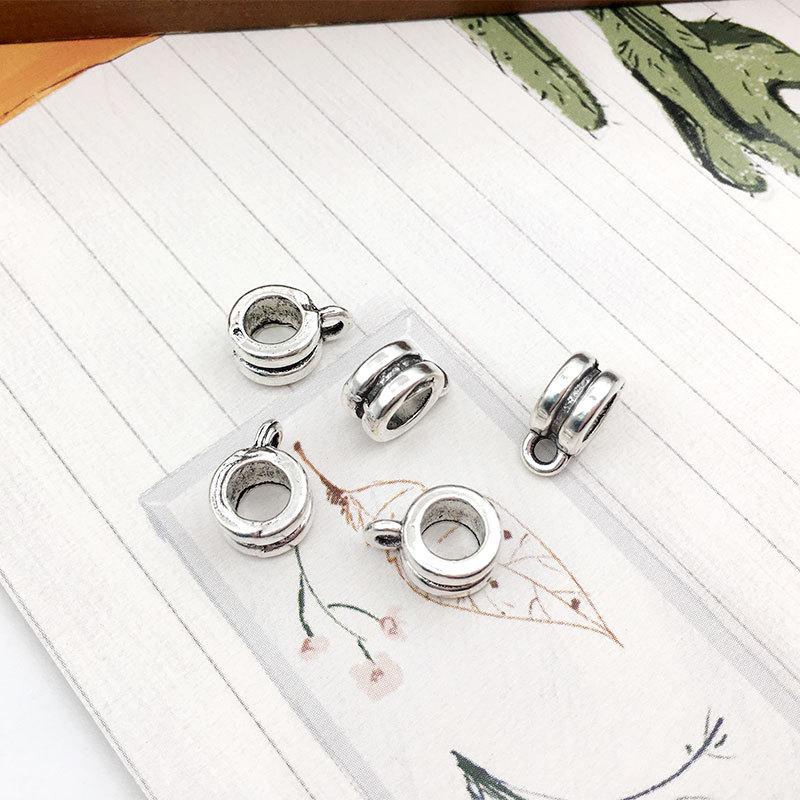 

Three-Way Curved Tube Hanger for Pandora Bracelet Jewelry Accessories