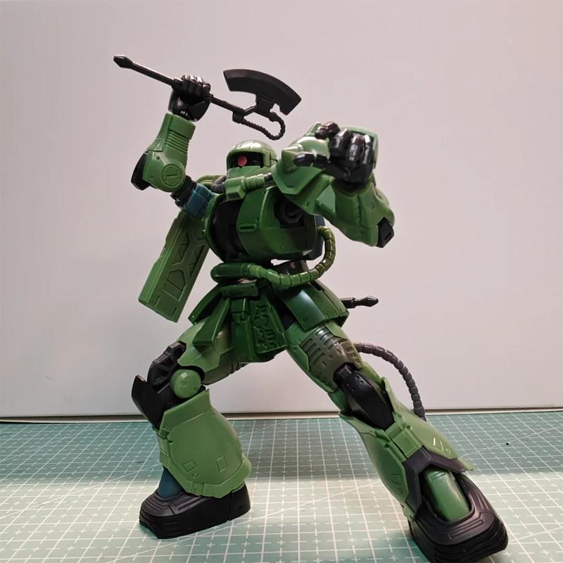Battle Damaged Green Zaku II Cucuruz Doan'S Island HG1/144 Mech Assembly Model Kit Action Figure Desktop Decoration Doll Boy Toy