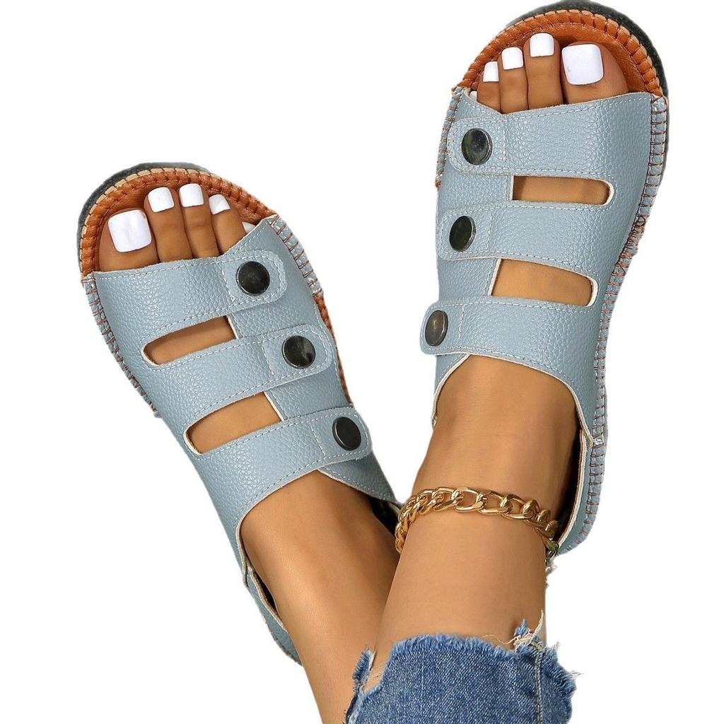 Fashion Women Sandals Classic Luxury Solid Color Outdoor Banquet Party Large Size Shoes WomenNew Fashion Casual Metal Designer Sandals