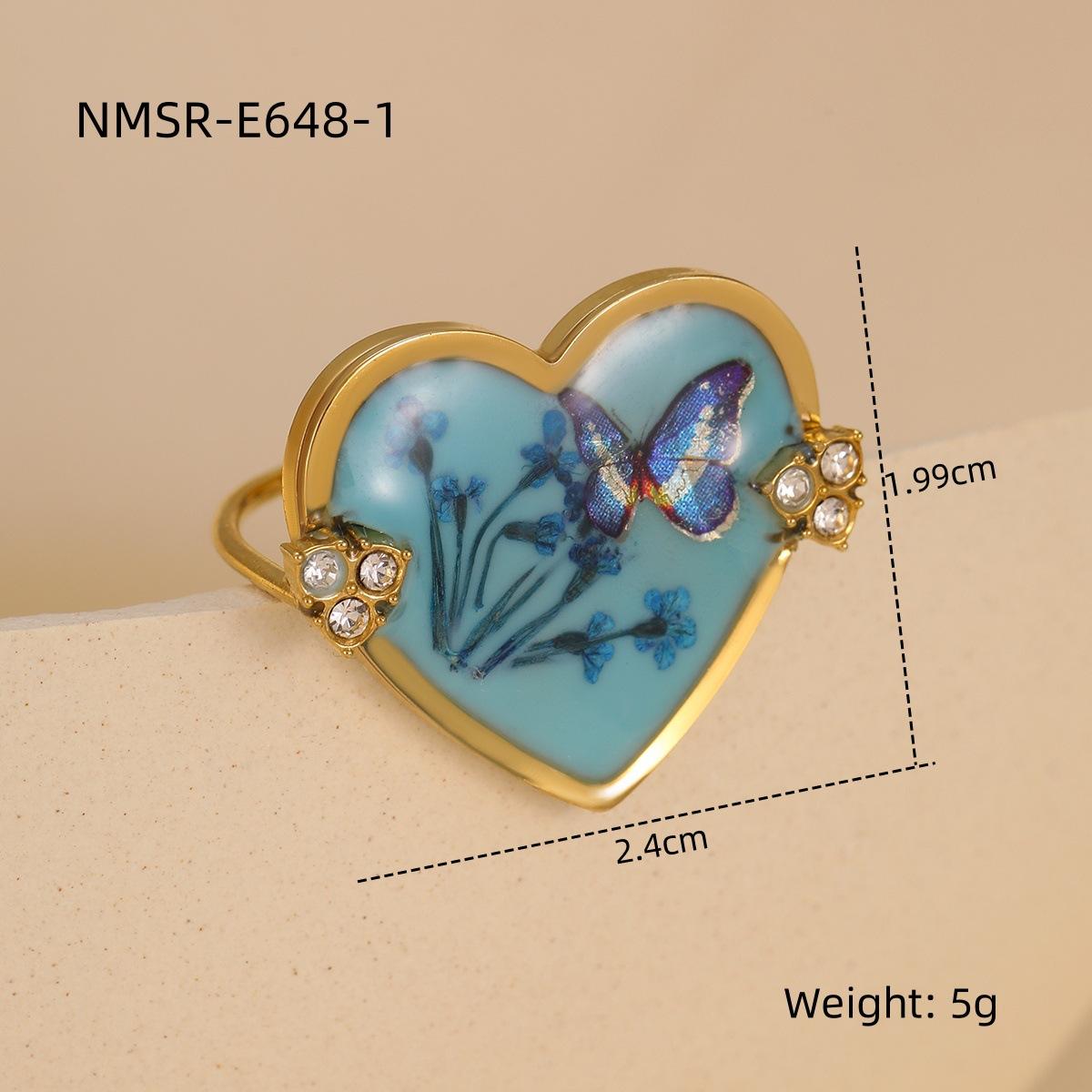 GEMCHIC Women s Vintage Heart Shape Resin Ring with Dried Flowers and Butterfly Design, Gold Plated Stainless Steel Zircon Statement Finger Jewelry