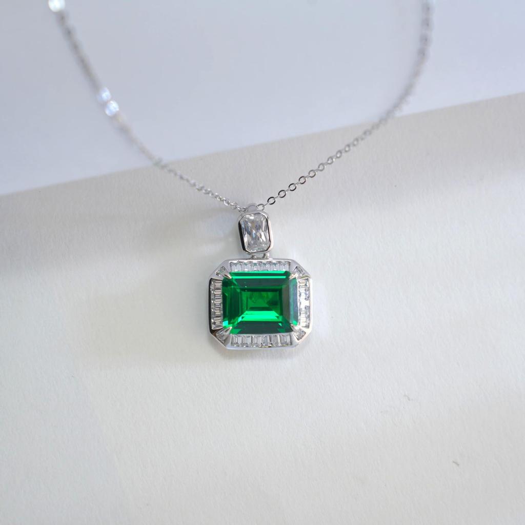 Green Garnet Square Necklace - 925 Sterling Silver, Light Luxury Pendant for Women