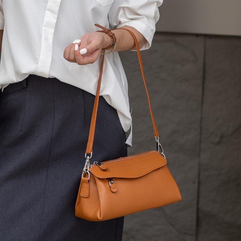 First layer cowhide shoulder bag retro classic simple fashion shell bag going out versatile messenger bag handbag