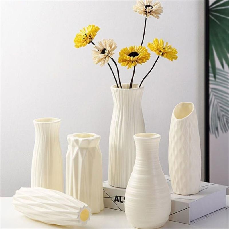 62KD 6PCS Elegant Plastic Flower Holder Vases With Subtle Texture Small Storage Bottle For Home Decoration