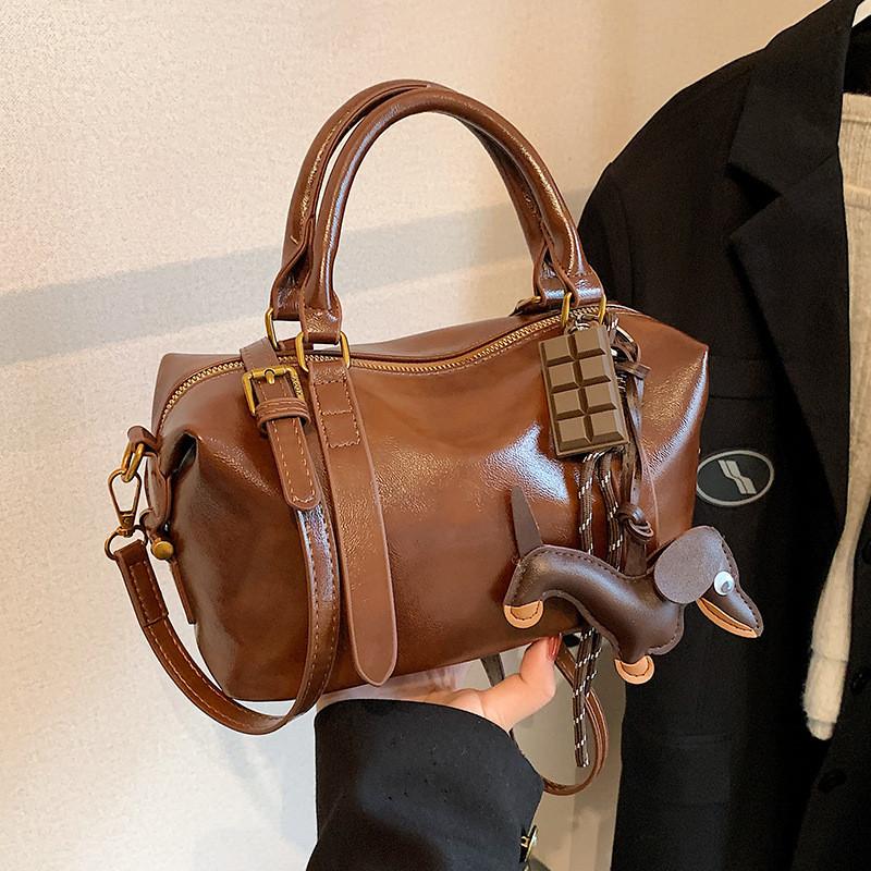 IELGY Large Capacity Boston Bag Commuter All-Match Handbag Retro One-Shoulder Messenger Pillow Bag