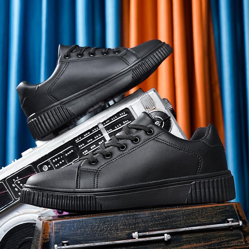 New Male Student Sports Shoes Men's Casual Shoes Waterproof and Non-slip Board Shoes Men's Size Shoes