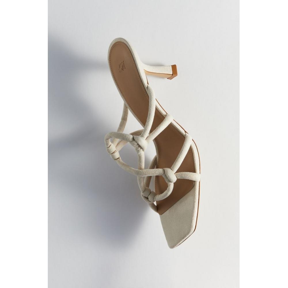 

Сандалии на каблуке HM с ремешками Светло-бежевые