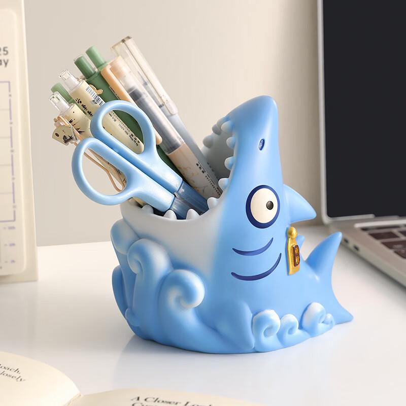 

Funny Shark B Pen Holder