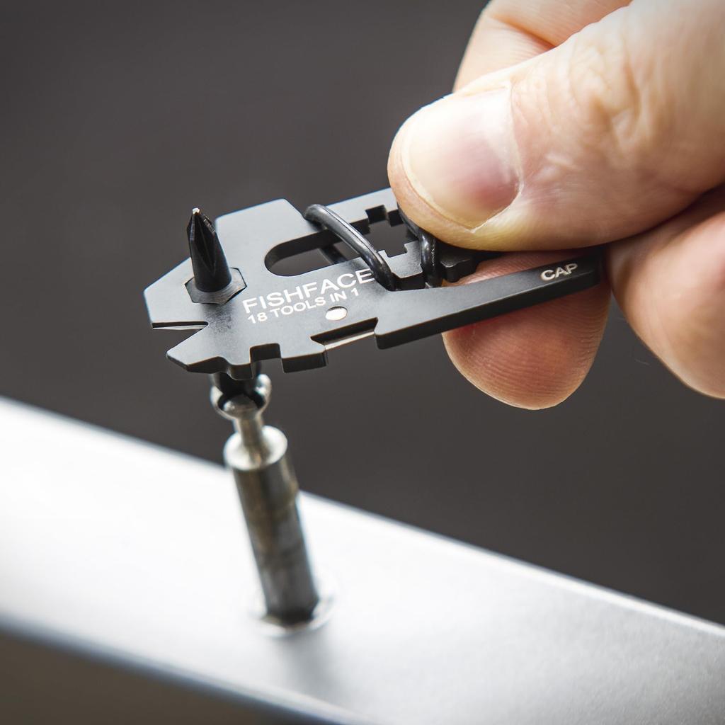 TRUE UTILITY FISHFACE 18 In 1 Key Ring with Carabiner True Utility Fishface Multi-Tool