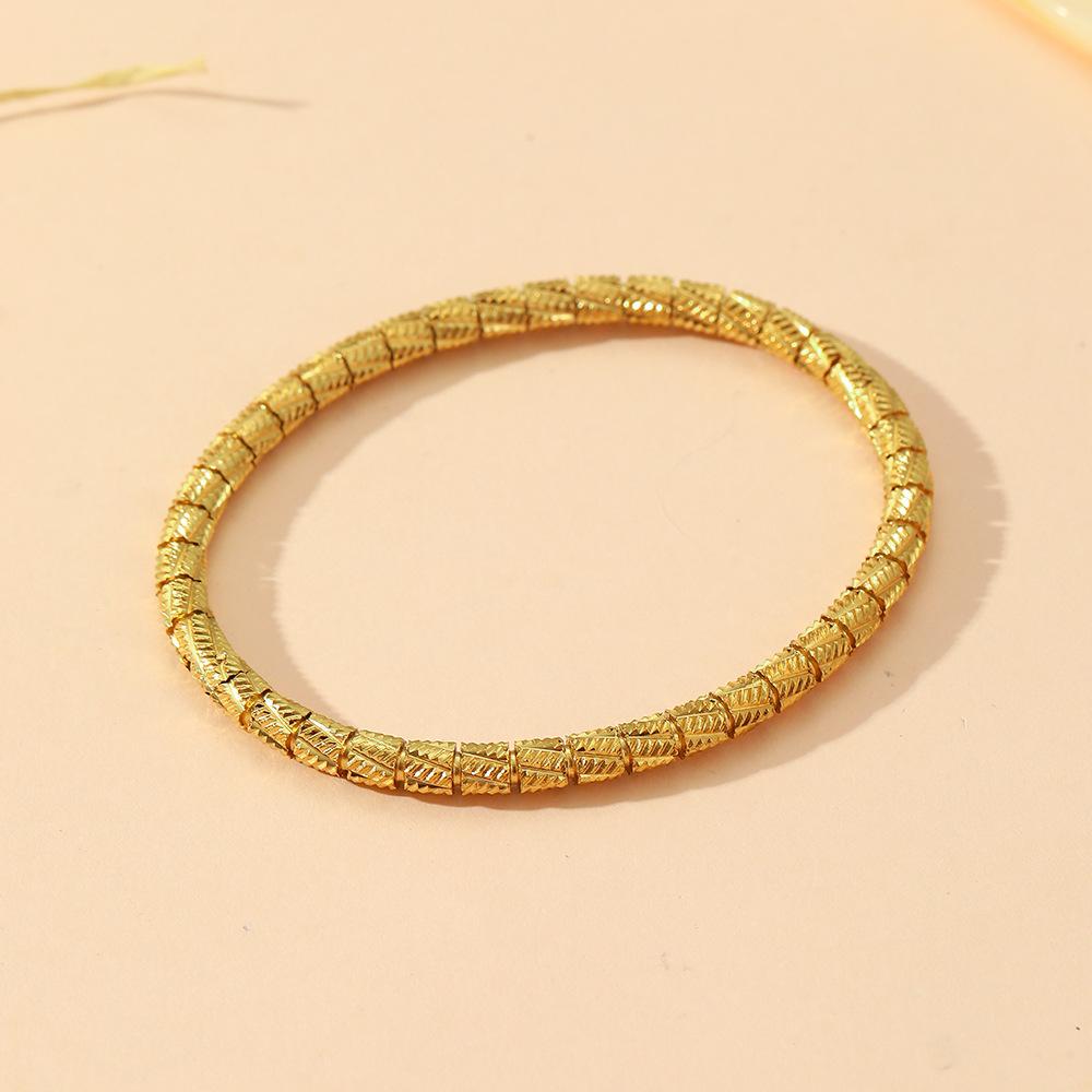 Htpwe Edelstahl Twist Spiked Offener Armreif für Damen 18k Gold Paar Feiertagsgeschenk Armreif Party Täglich Zirkon