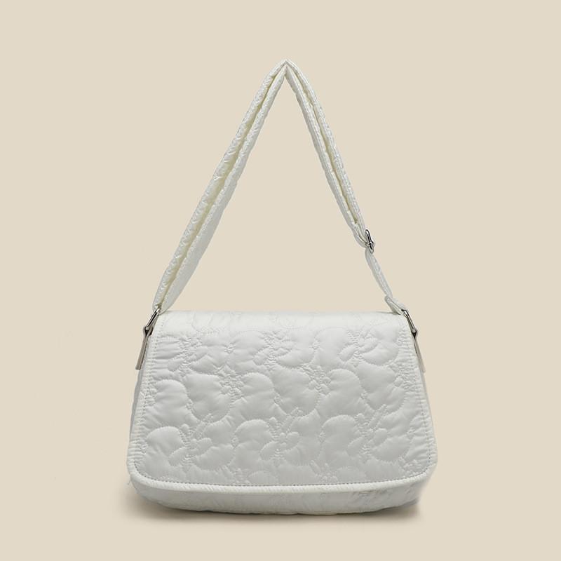 

IELGY Женская сумка через плечо нишевого трендового дизайна, плиссированная сумка большой вместимости с простой текстурой бежевый