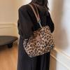 Furry Retro Big Bag Women's 2025 New Fashion Plush Leopard Print Tote Bag Autumn Large-capacity Shoulder Bag