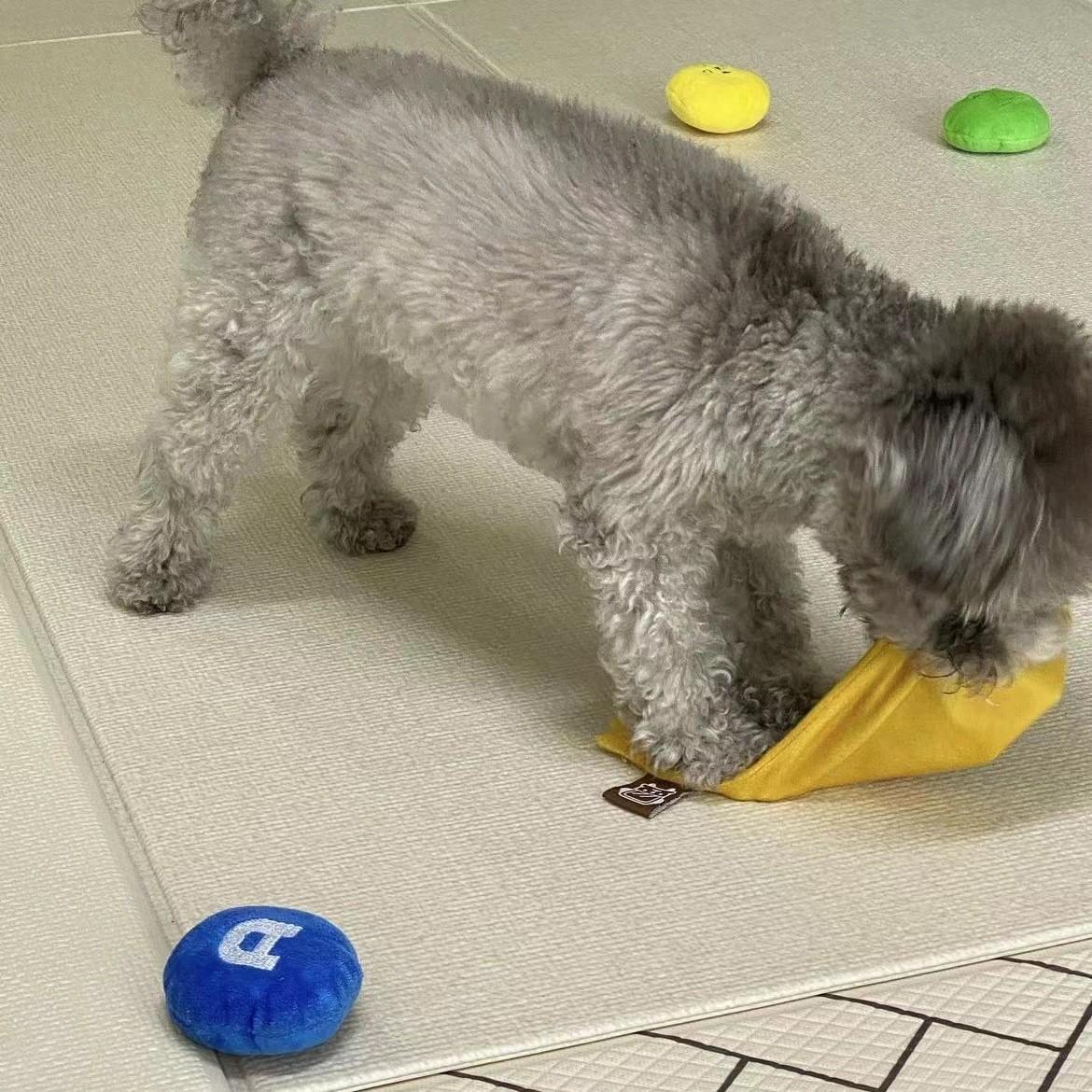 

TG-TOY0546 4Pcs/Set Cat Play Toy Food Dispensing Sound Toy Kitten Interactive Plush Ball ST Type A