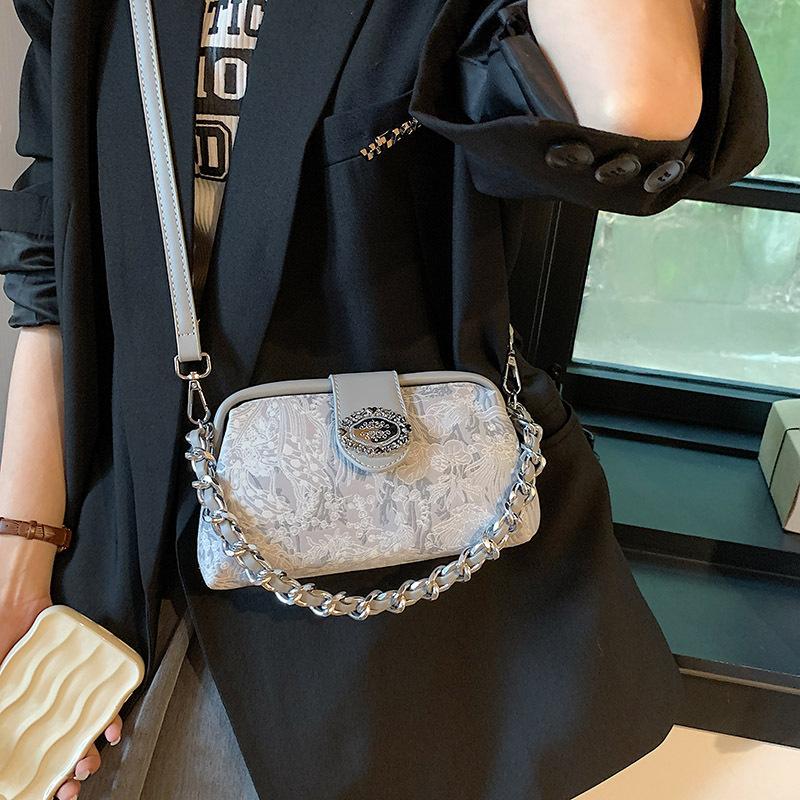 Premium Small Bag Women's Bag New Summer Versatile Messenger Bag Chain Portable Pillow Bag