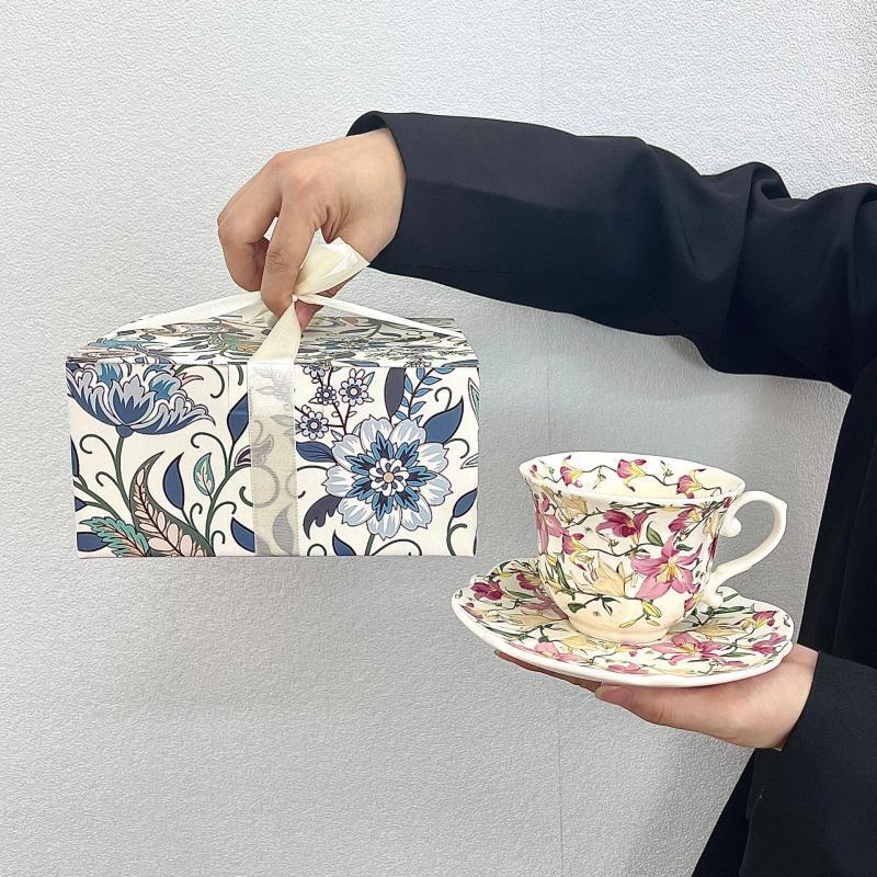 

OLOEY Retro French Ceramic Cup & Saucer Gift Set