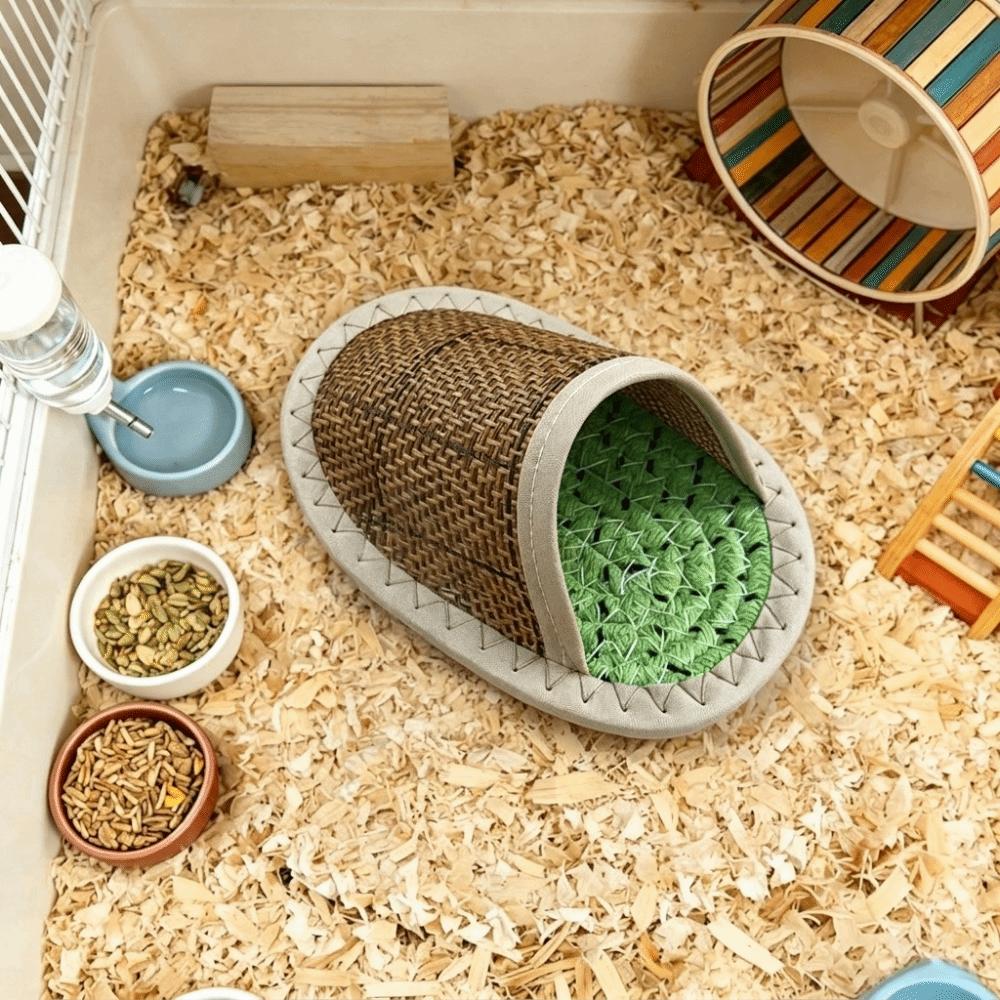 Slipper Shape Hamster Cool Nest Breathable Wear Resistant Hamster Slipper Nest Weave Scratch Resistant Small Pet Bed Pet Resting
