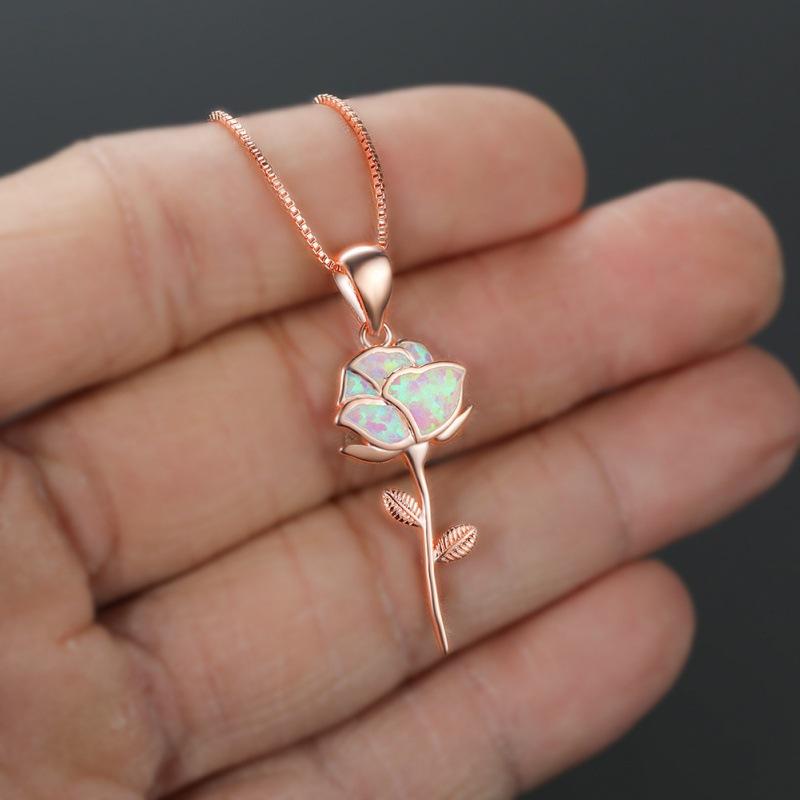 

INS Rose Gold Elegant Floral Pendant Necklace, Romantic Gift Versatile Shining Exquisite Ladies Collarbone Chain розового золота