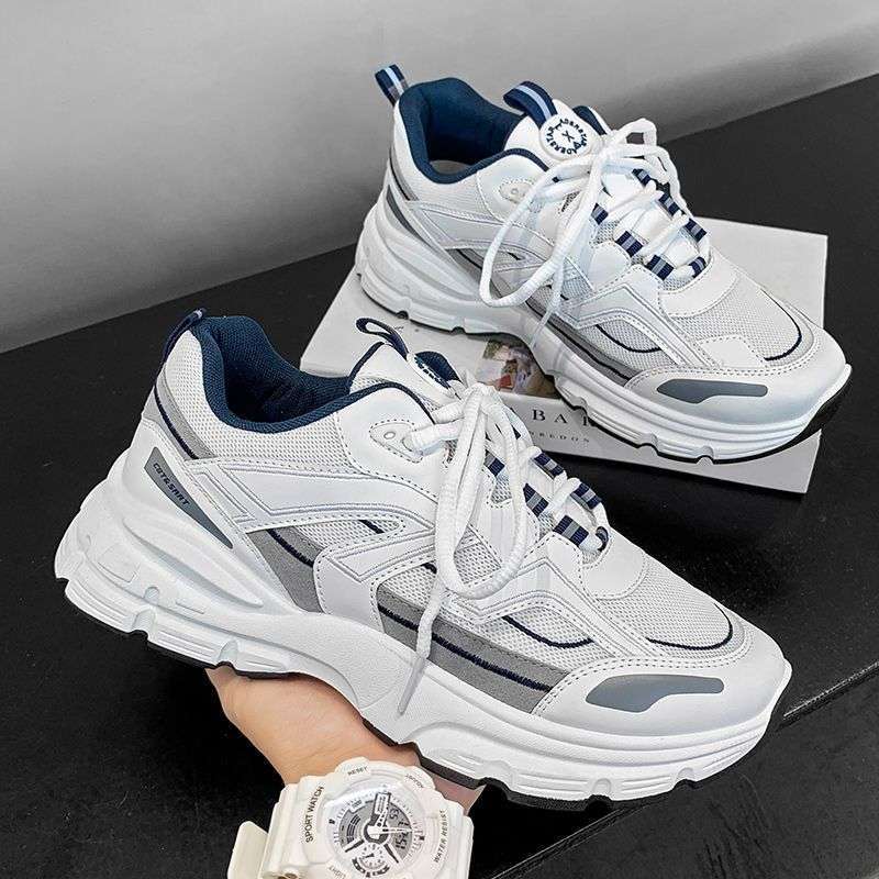 Herrenschuhe sind atmungsaktiv und vielseitig im Sommer, lässige Studenten Lauf-Sportschuhe, dicksohlige Erhöhung, kleine weiße Papa Hongkong