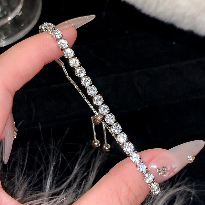 

Вишуканий срібний браслет з кристалами циркону для жінок - Елегантні намистини, дружній ювелірний виріб