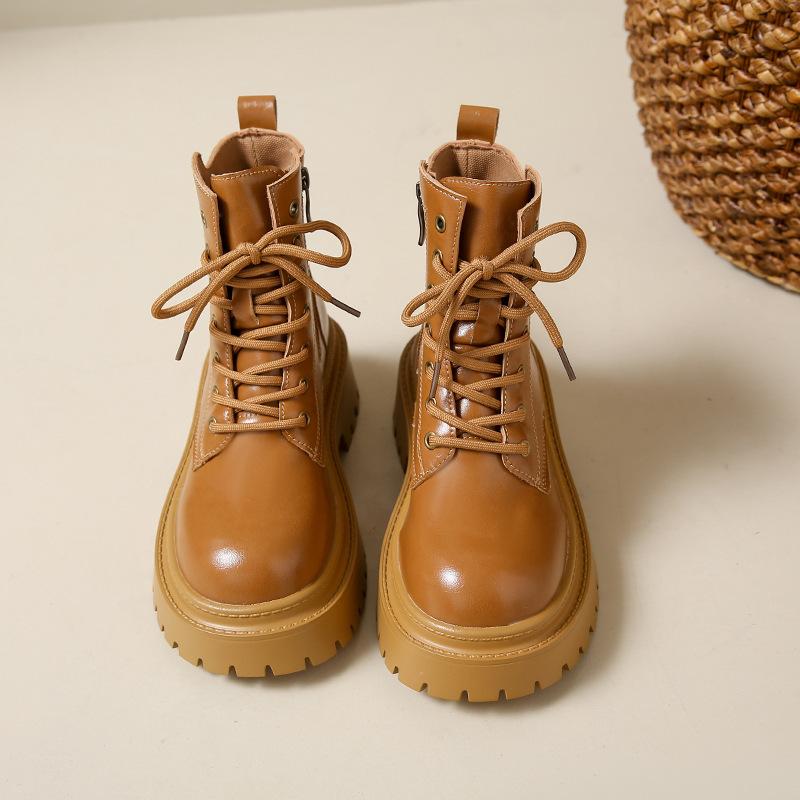 French super fire Martin boots women's 2024 new fashionable versatile small thick-soled retro niche British style short boots