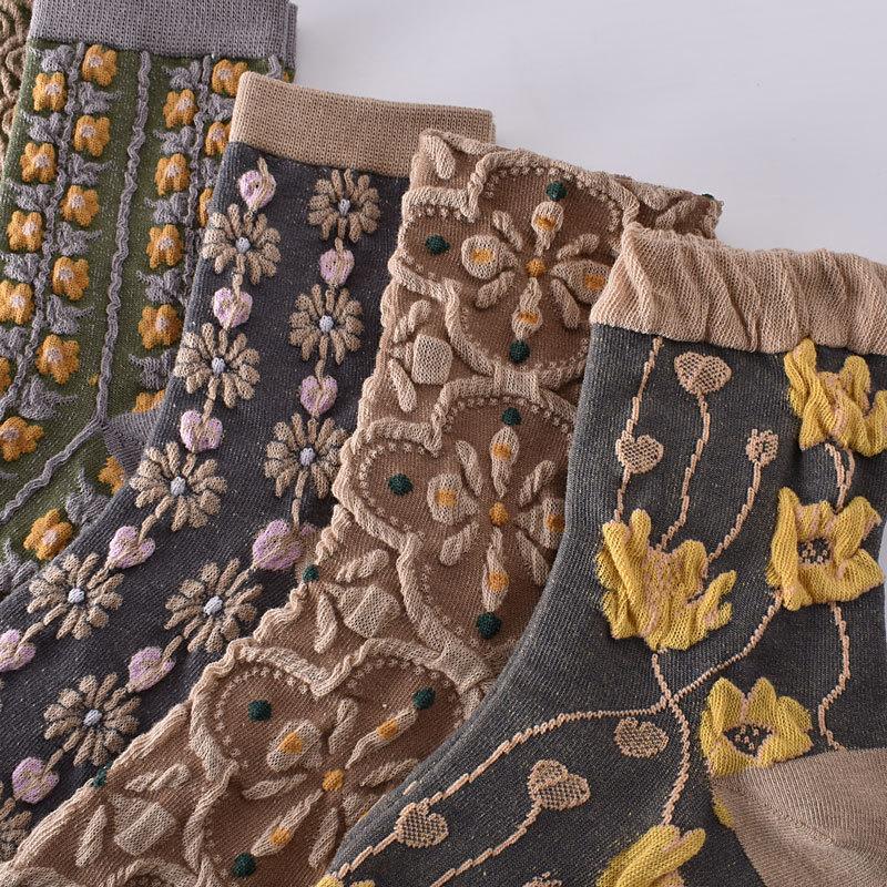 5/10 pairs (randomly shipped) women's floral texture socks, retro palace style versatile mid tube socks