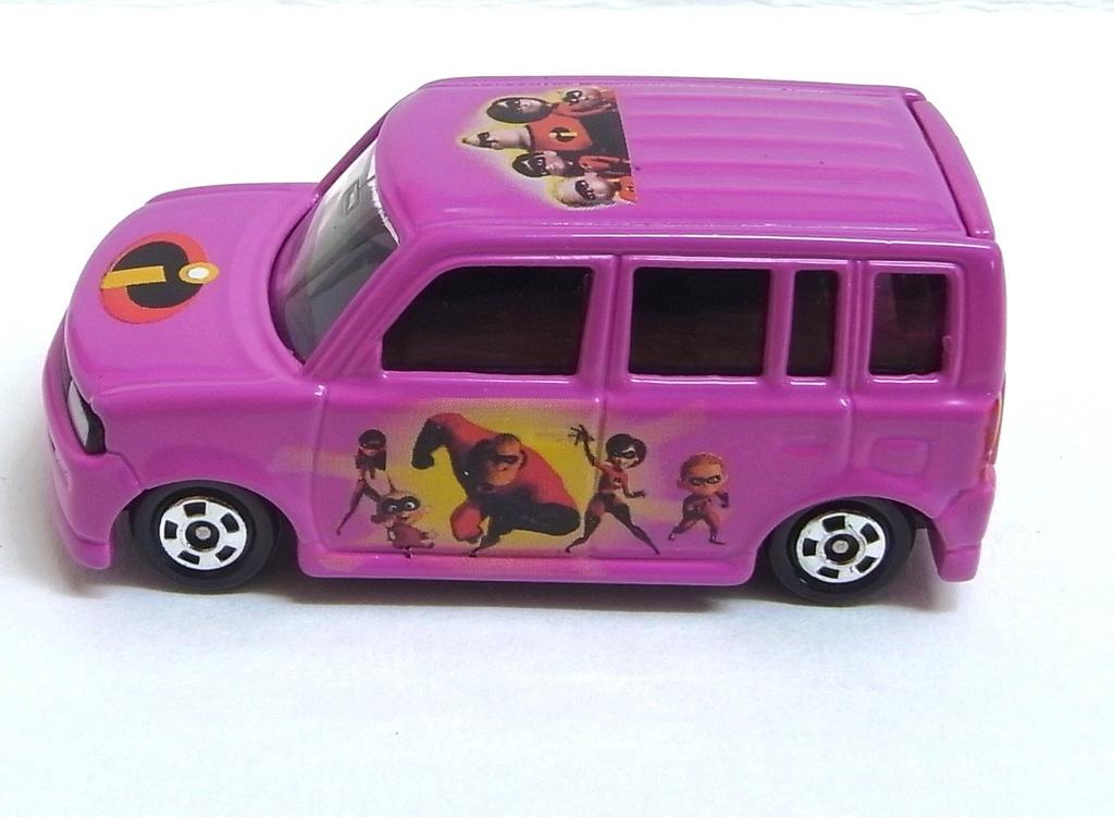 Toyota bB Incredible Disney Tomica Collection Mr. (Purple)
