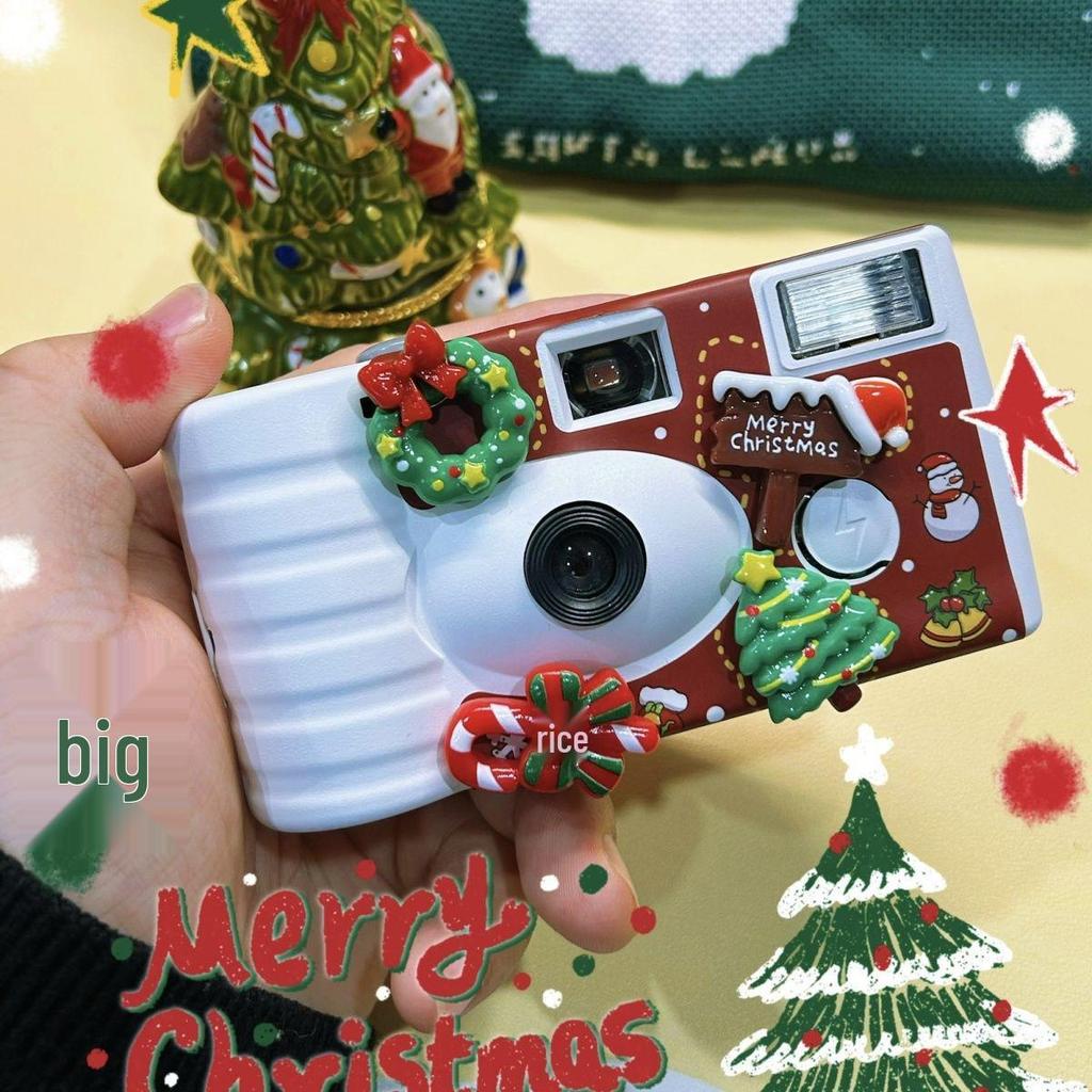 Christmas Retro 3D Sticker Disposable Camera & Scented Candle Gift Set