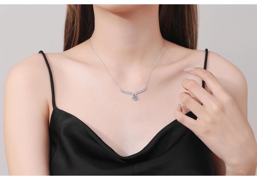 Sterling Silver Angel Wings Moissanite Pendant Necklace for Women 1 Carat S925