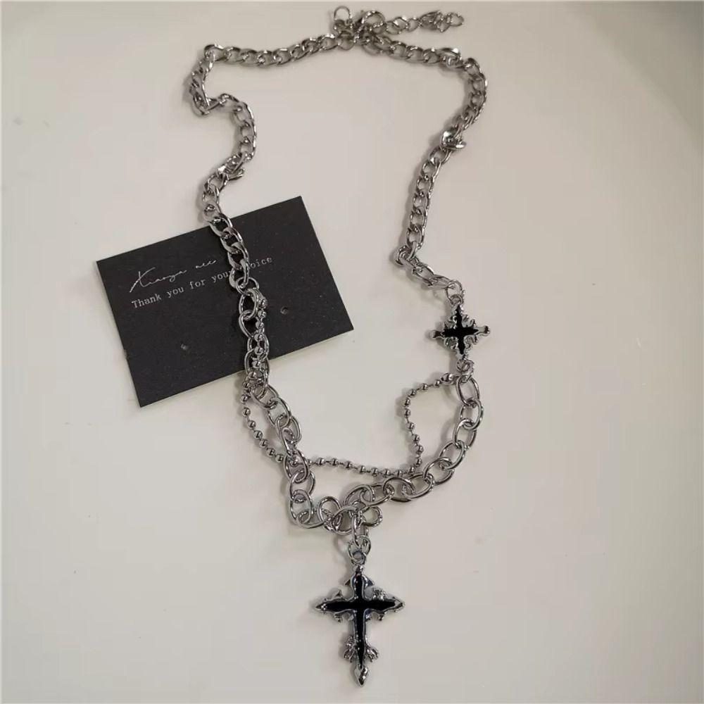 Black Heart Punk Rock Necklace Zinc Zinc Zinc Alloy Cross Pendant Halloween 90s Y2K Necklace Men Women