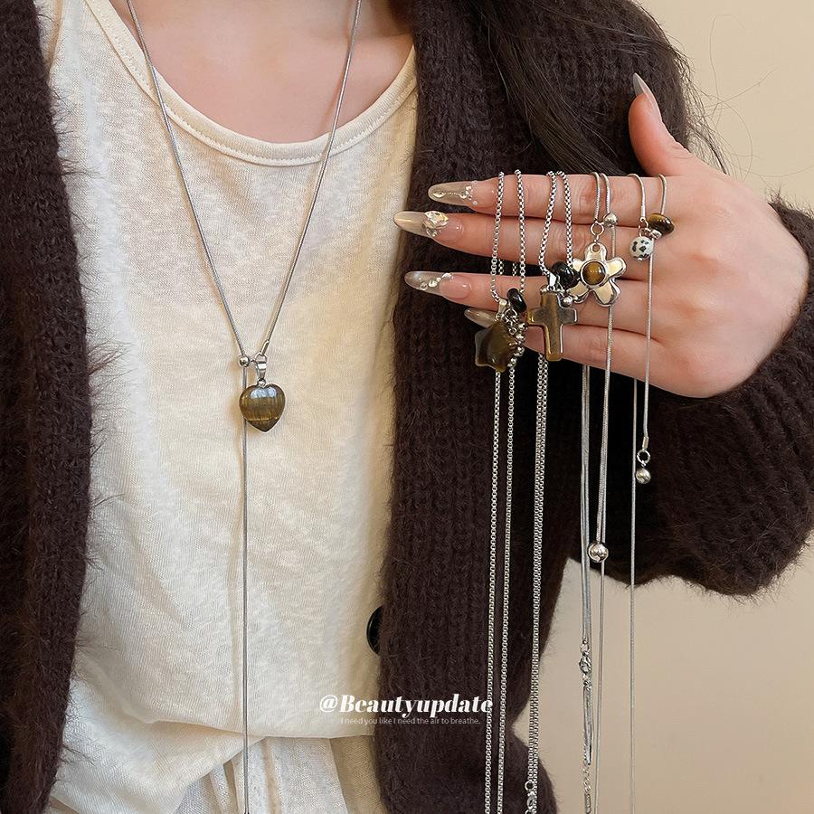 Stainless Steel Tiger's Eye Geometric Pendant Necklace Casual Commuter Versatile Sweater Chain Light Luxury Items