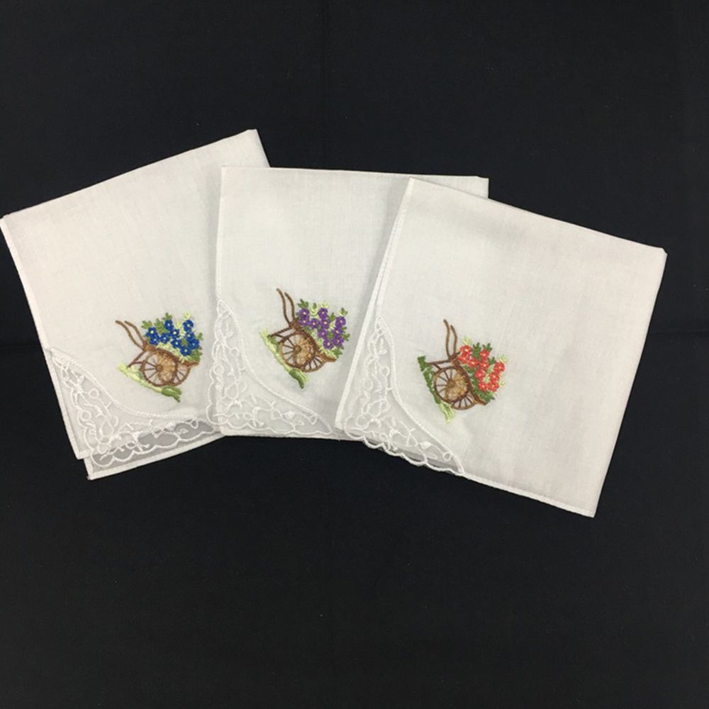 Flower Embroidered White Floral Randomly Portable Handkerchief Ladies Floral Assorted Cloth Napkin