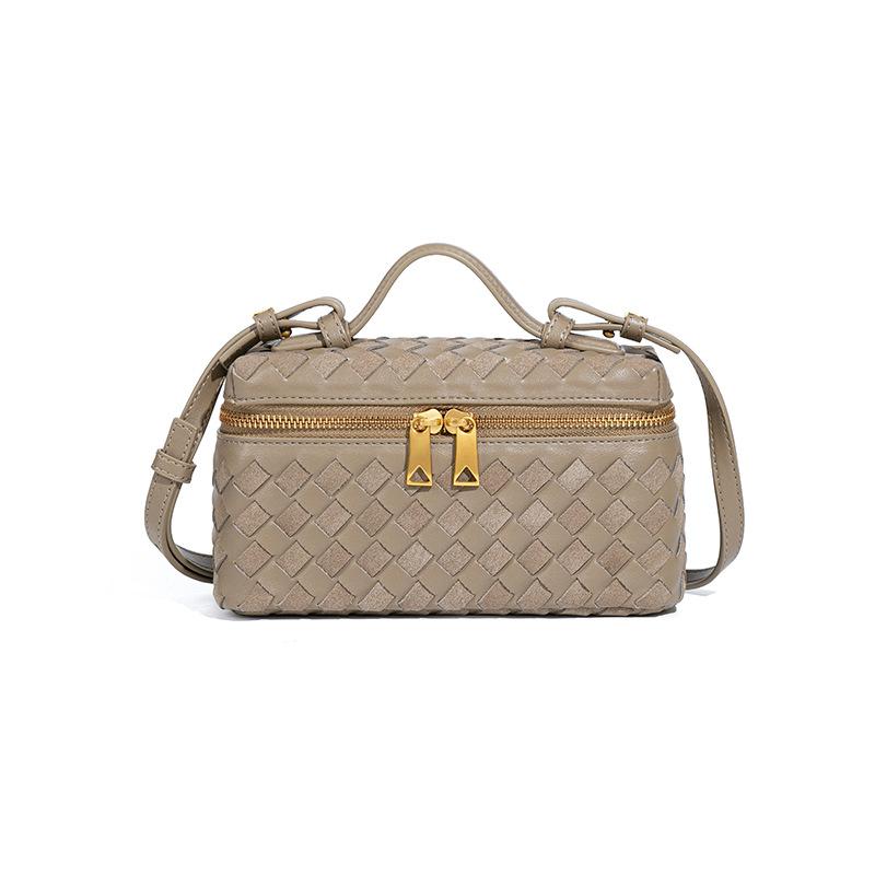 

Medieval woven square box bag, mini bento bag, mobile phone bag, matte splicing, portable lunch box bag, shoulder messenger bag.