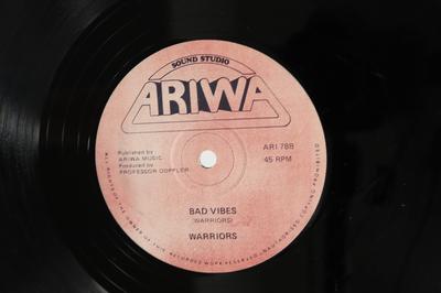 12inch Record JAH WARRIORS  Bad Vibes  Ah You ARI78 ARIWA UK Reggae Ska  Dub Used