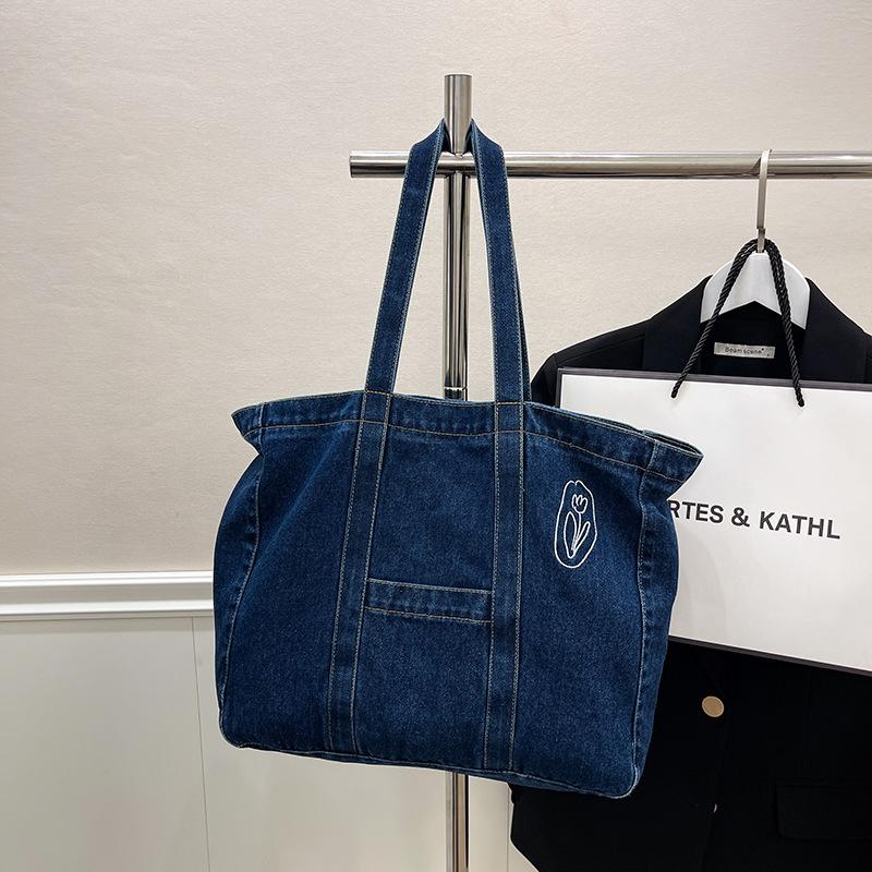 Personalized casual texture large-capacity bag 2025 spring new foreign style fashion trend women's shoulder tote bag