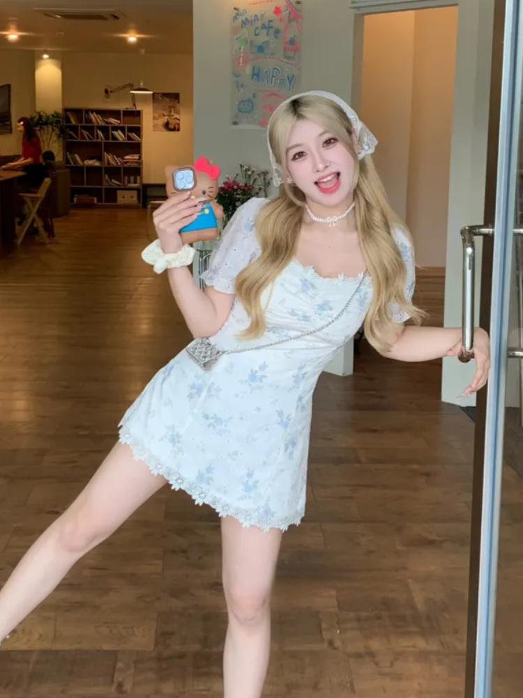 Sommer Fee Floral Mini Kleid Frauen Neue Süße Elegante Designer Kleidung Weiblichen Koreanischen Hohe Taille Solide Y2k Quadrat Kragen Kleid