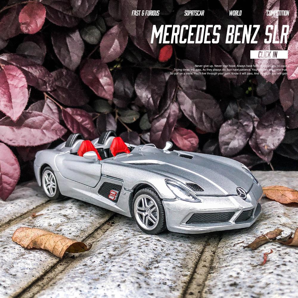 Coche modelo Benz SLR a escala 1/32, coche de juguete de Metal fundido a presión con luz y sonido, vehículos deportivos, juguetes para niños, regalo