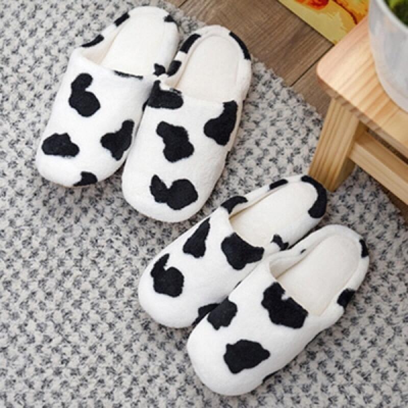 

A-17 Black and White Patterned Indoor Shoes Men s Free