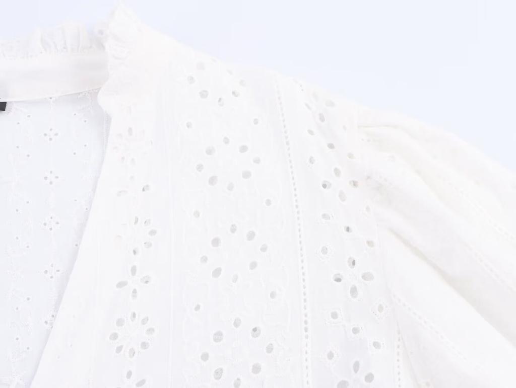 European and American style, new women's clothing, foreign style, bubble sleeve hollow embroidered shirt 8741229