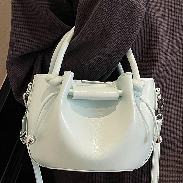 Niche bag women's summer new handbag texture versatile shoulder bag fashion pleated shoulder oblique span bag