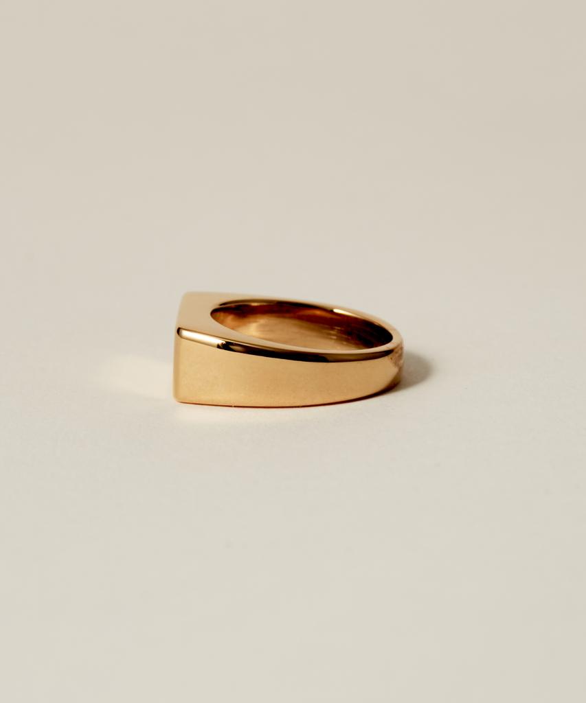 Novice Tokyo Rectangle Signet Ring [Stainless] / Gold