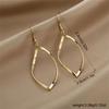 1 Pair Women's Geometric Rhombus Earrings Wave Twisted Design Sweet Sparkling Metal Drop Ear Climbers Electroplated Elegant Jewelry for Daily Party