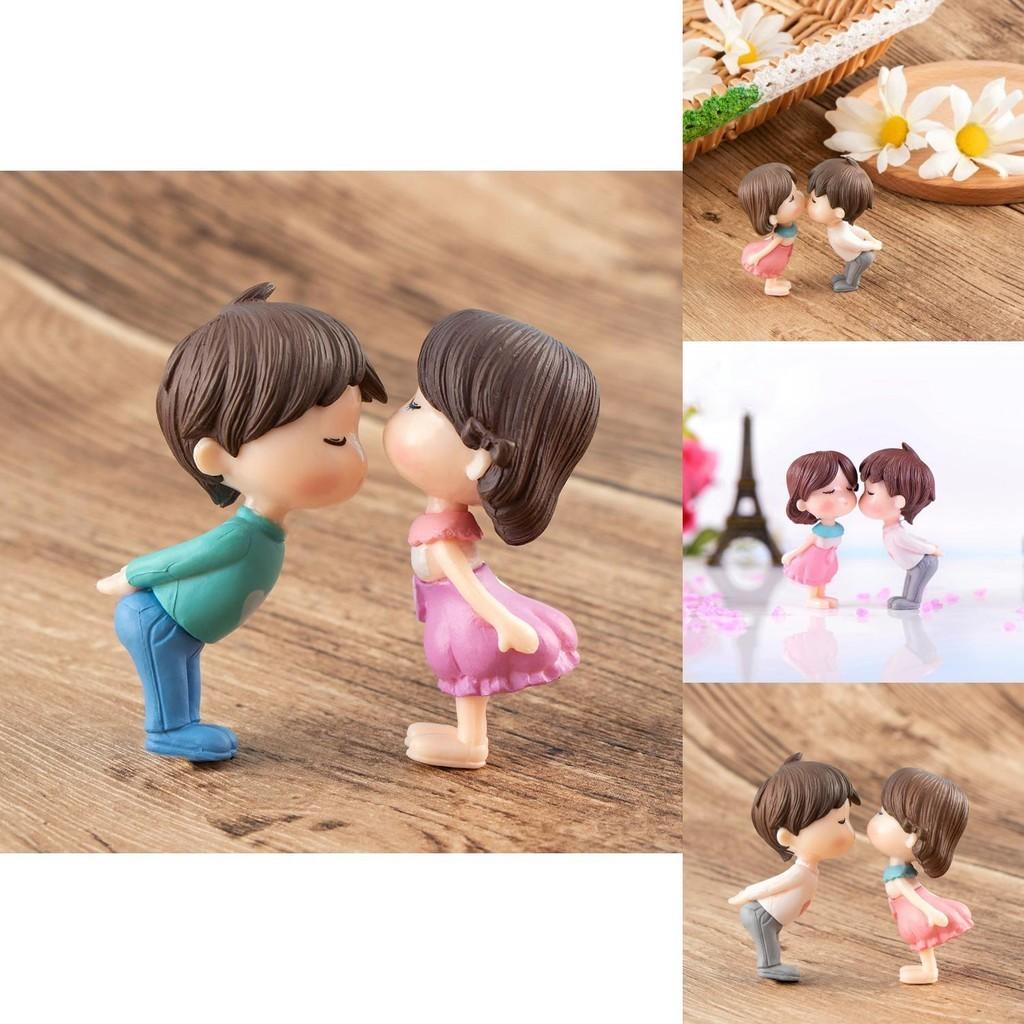 Charming Bench Couple Kissing Dolls Set For Exquisite Miniature Garden Decor